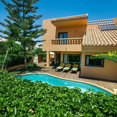 Sleeps 10 Pool Air Con Wifi