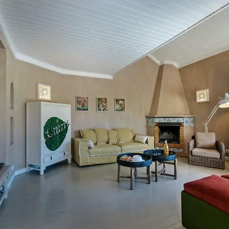 Sleeps 10 Pool Air Con Wifi Villa
